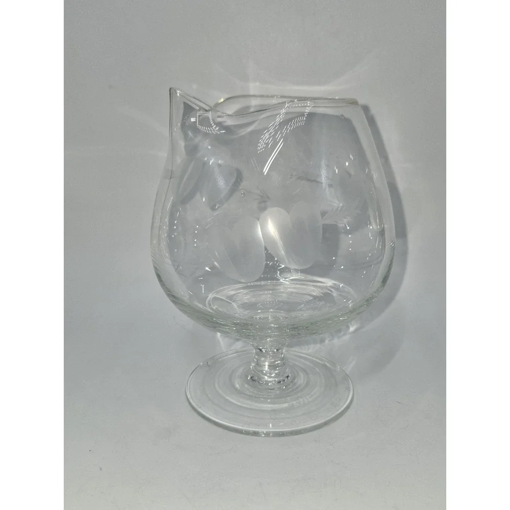 Vintage Pinched Spout Brandy‎ Snifter Glass Etched Hearts